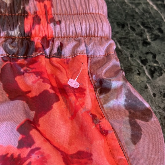 NEW Free People Movement ~ The Switchback Floral Shorts ~ size small - Picture 5 of 13